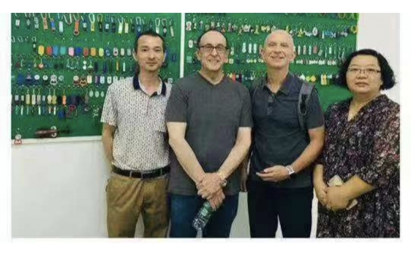 Canadian guests visit the company's new samples